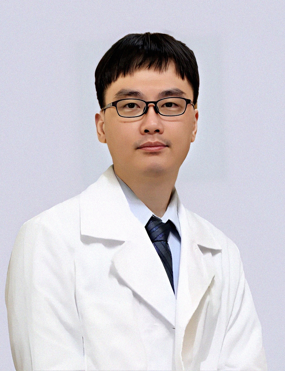 謝育澤